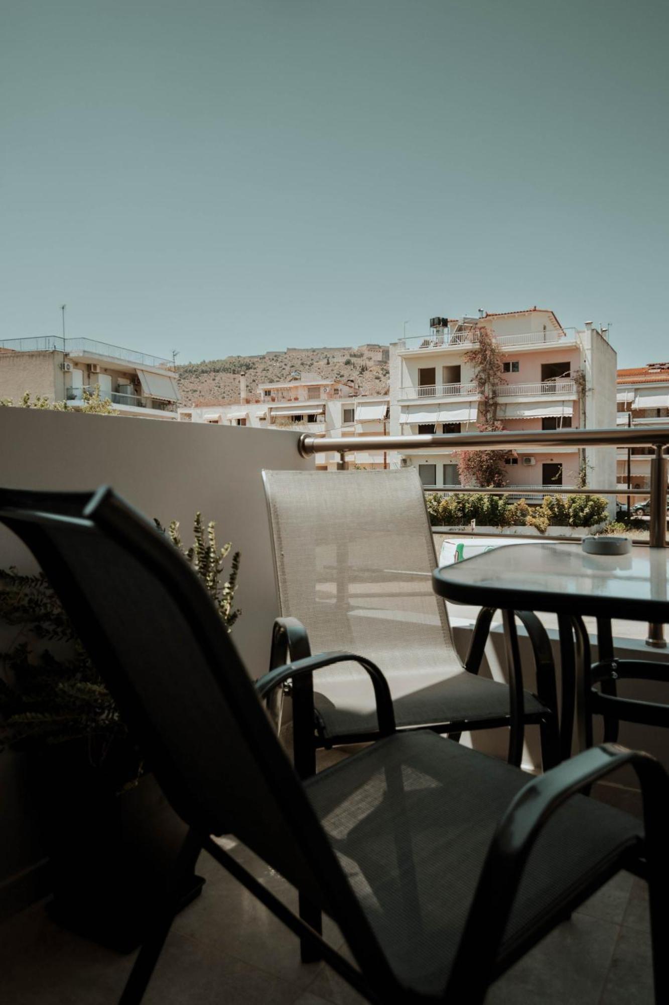 Dantis Place Alpha2 Nafplion Exteriör bild